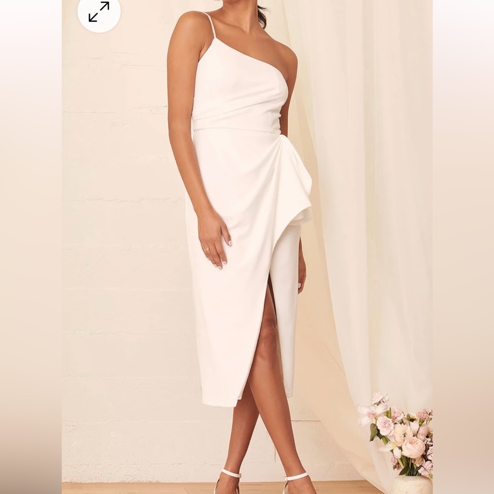 White One Shoulder fitted dress